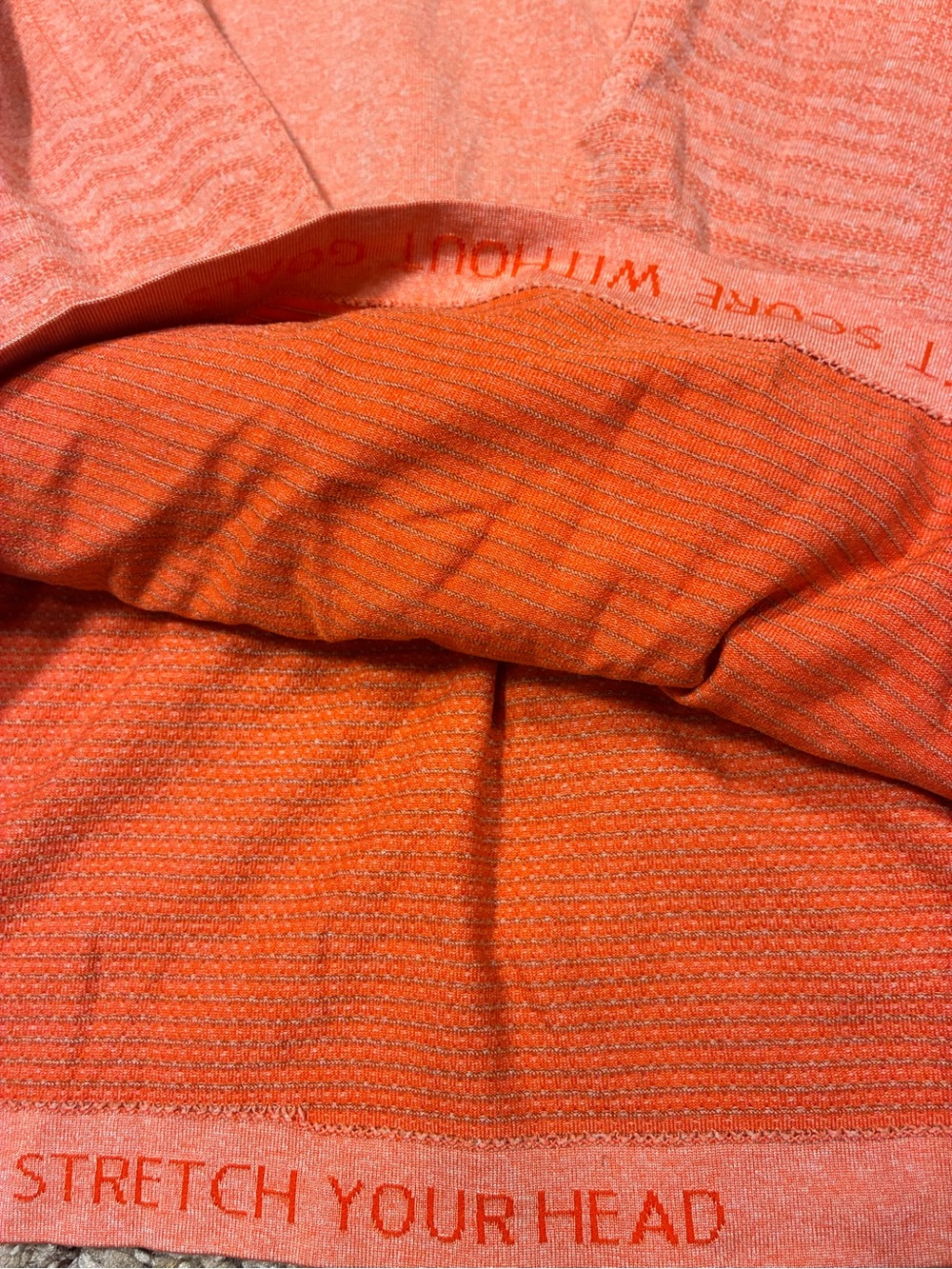 Lululemon Mens Metal Vent Tech Long Sleeve Tee Heathered Duck Sauce - Picture 14 of 15